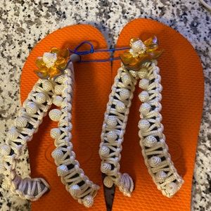 Decorated havaianas flip flop size 7.5
